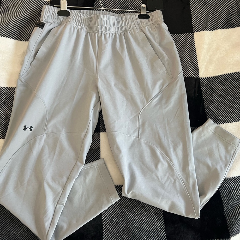 Women Under Armour pants